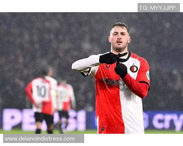 足球场上的锋线杀手最能进攻的明星球员盘点与分析